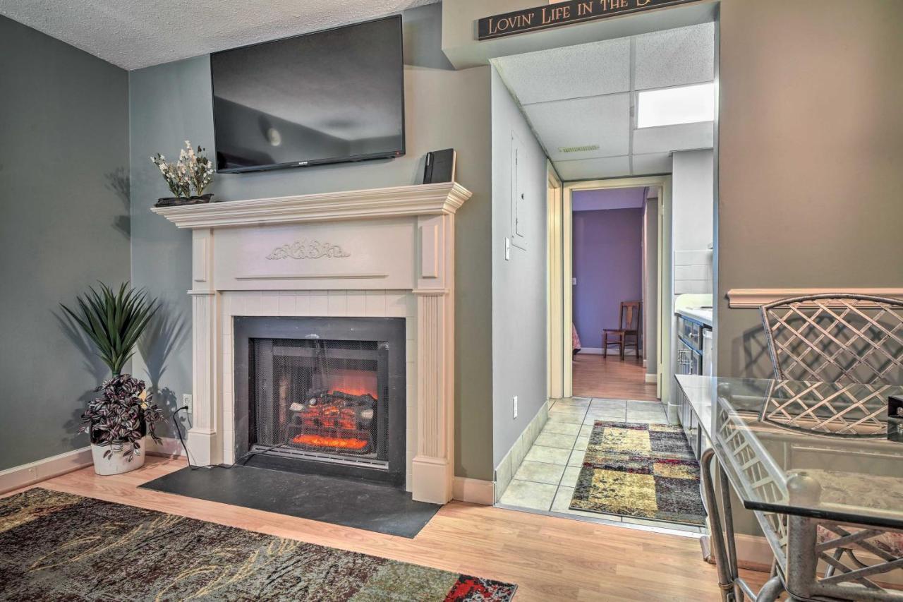Cozy Downtown With Pool Access Apartment