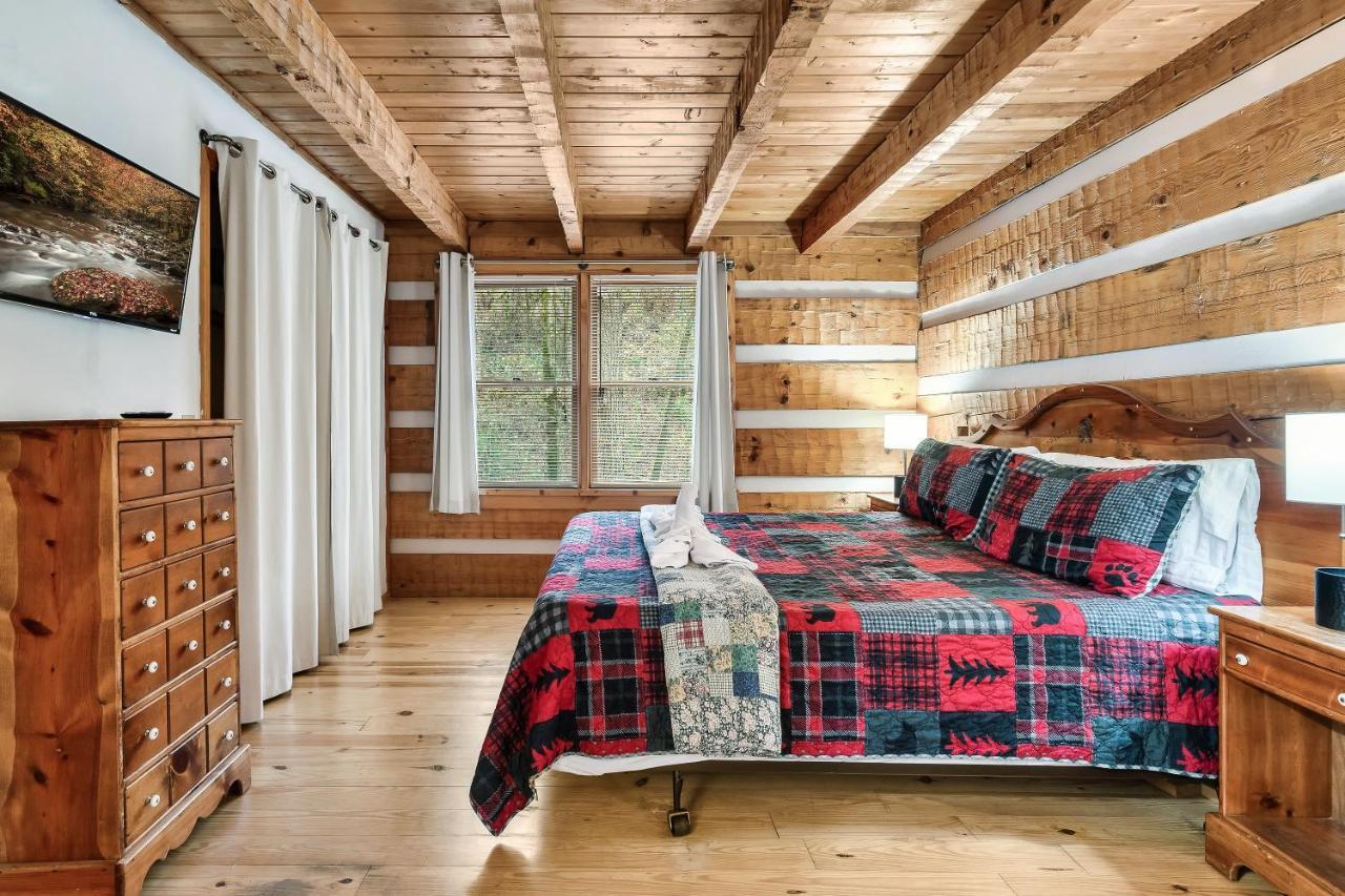 Holiday home Wolf Run Location Log Cabin Hot Tub Gatlinburg