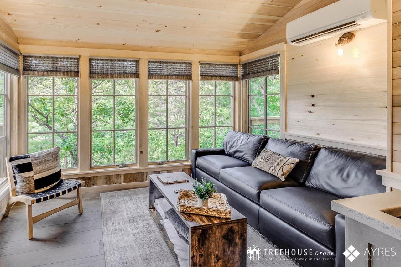 The Blackjack Oak In Treehouse Grove At Norton Creek Holiday home *