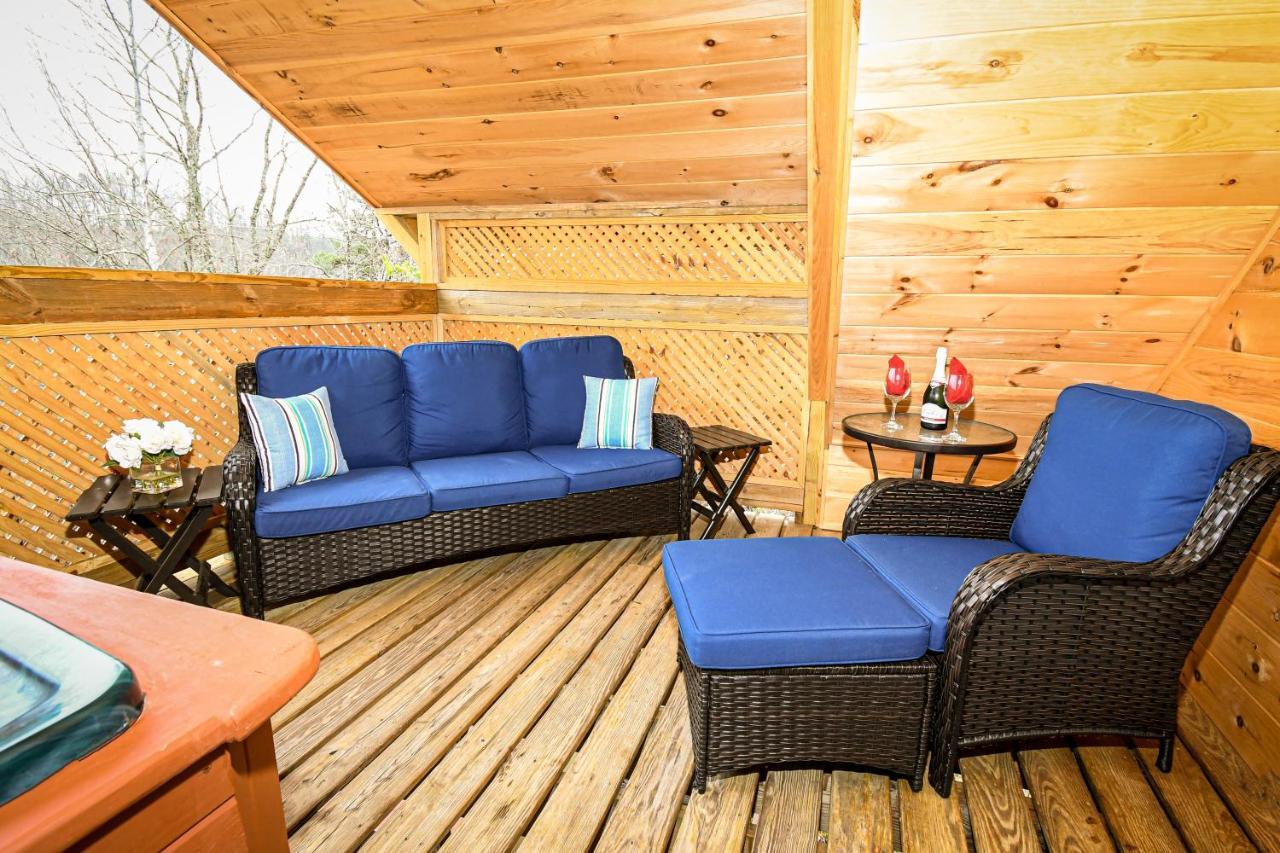 Lover's Loft Gatlinburg