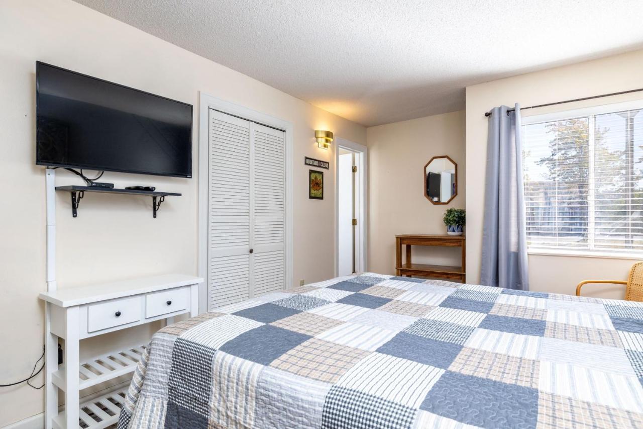 Wow Views!!-mountain Escape-outdoor Pool-close To Downtown-wifi-cable-private Balcony