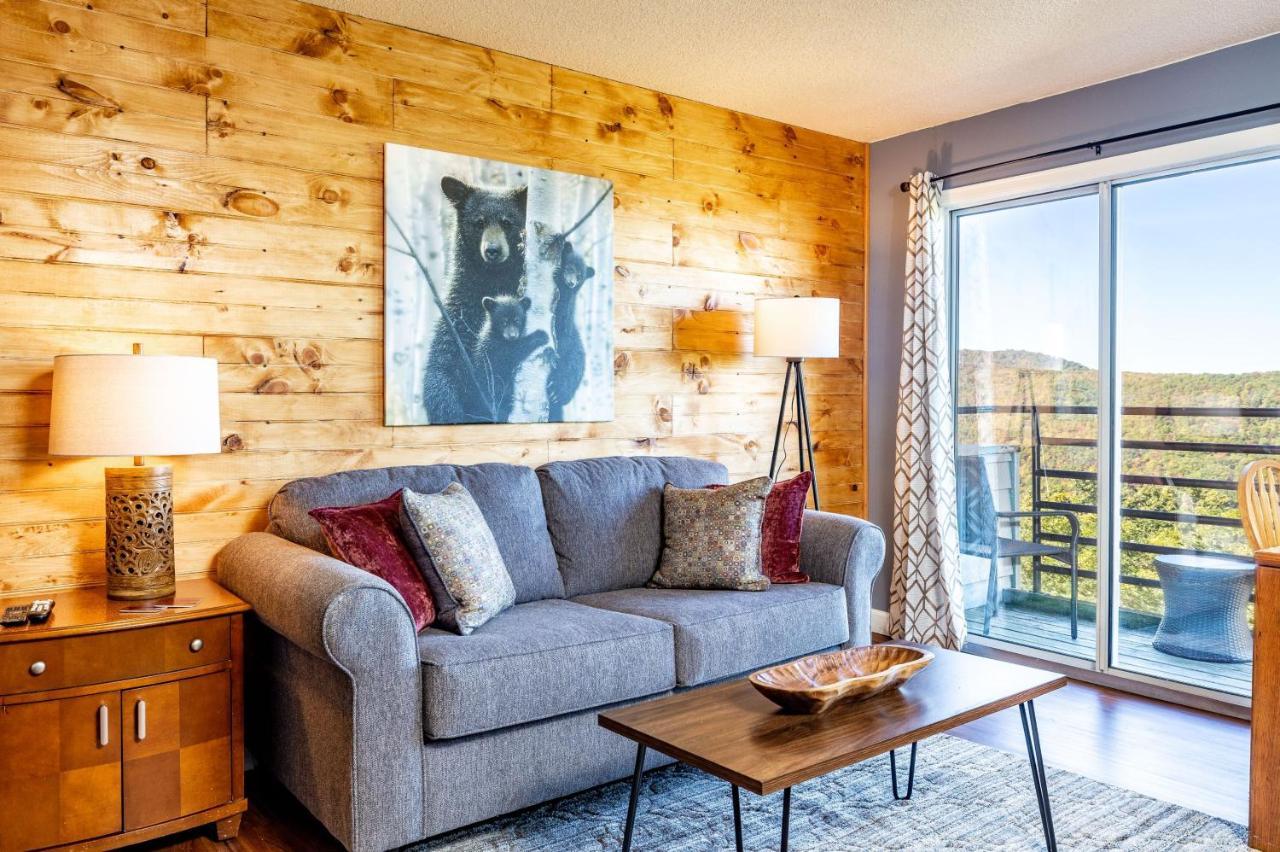 Wow Views!!-mountain Escape-outdoor Pool-close To Downtown-wifi-cable-private Balcony