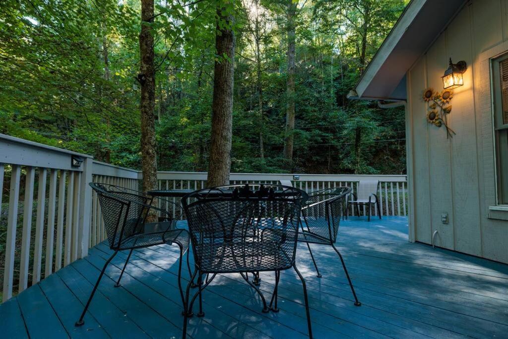 Holiday home Misty Mountain Hop - Cobbly Nob Cabin With Hottub, Fast Wi-fi, Privacy, Pool Gatlinburg