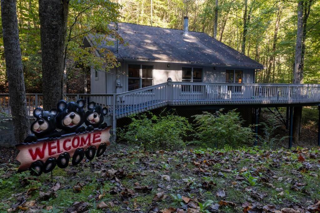 Holiday home Misty Mountain Hop - Cobbly Nob Cabin With Hottub, Fast Wi-fi, Privacy, Pool *