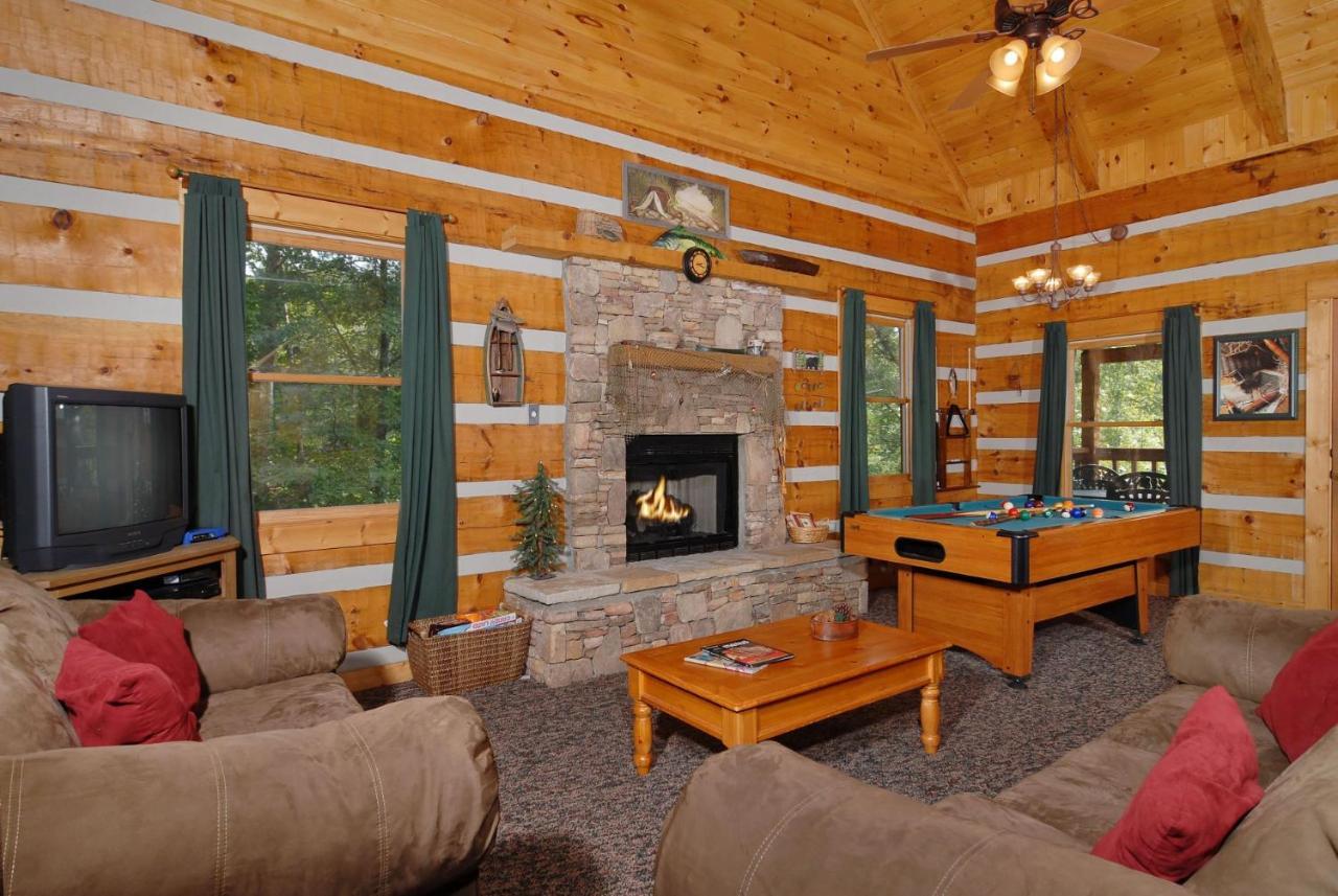 Mountain Getaway - Great Location! *