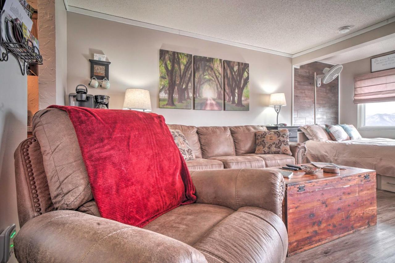 Apartment About 3 Mi To Great Smoky Mountain Natl Park! *