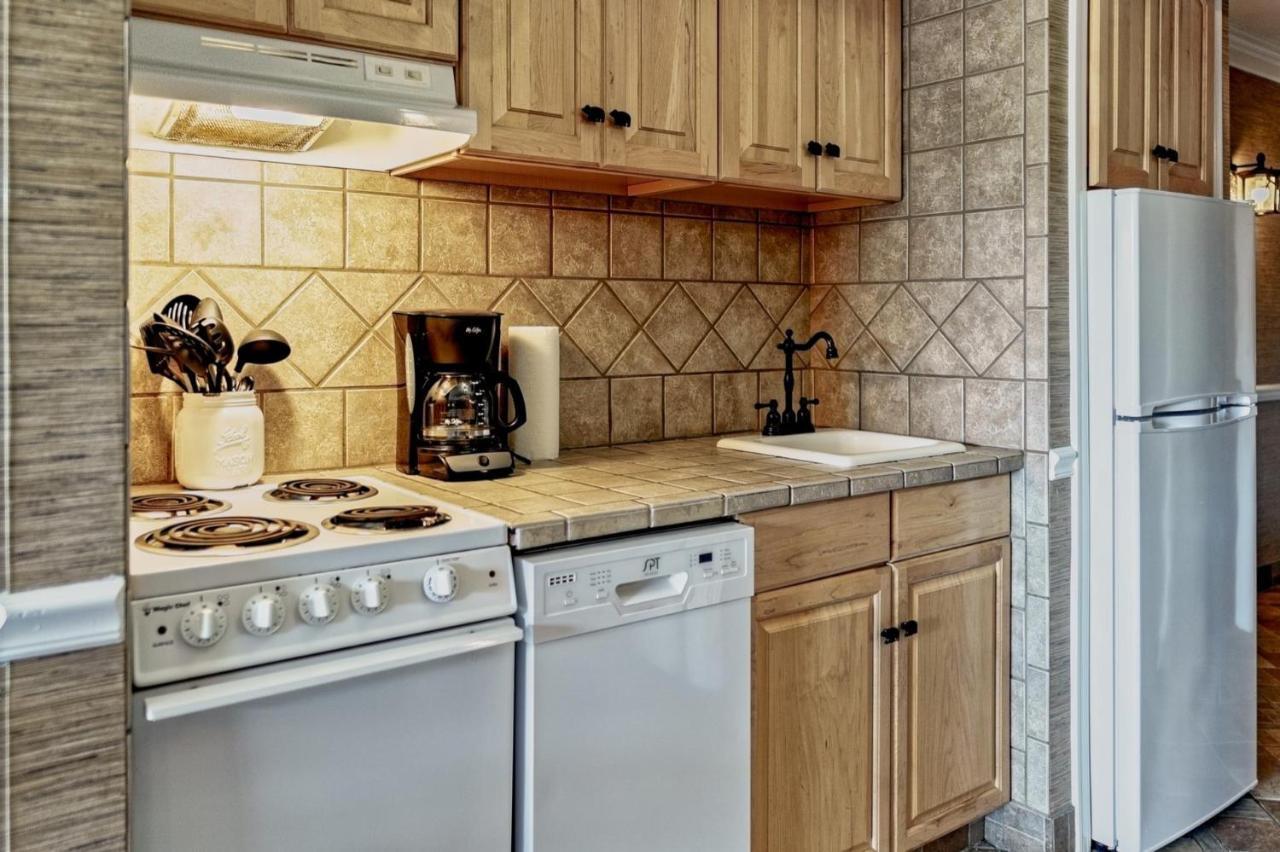 Olde Place Unit 510 - Great Location! Close To Town! Apartment *
