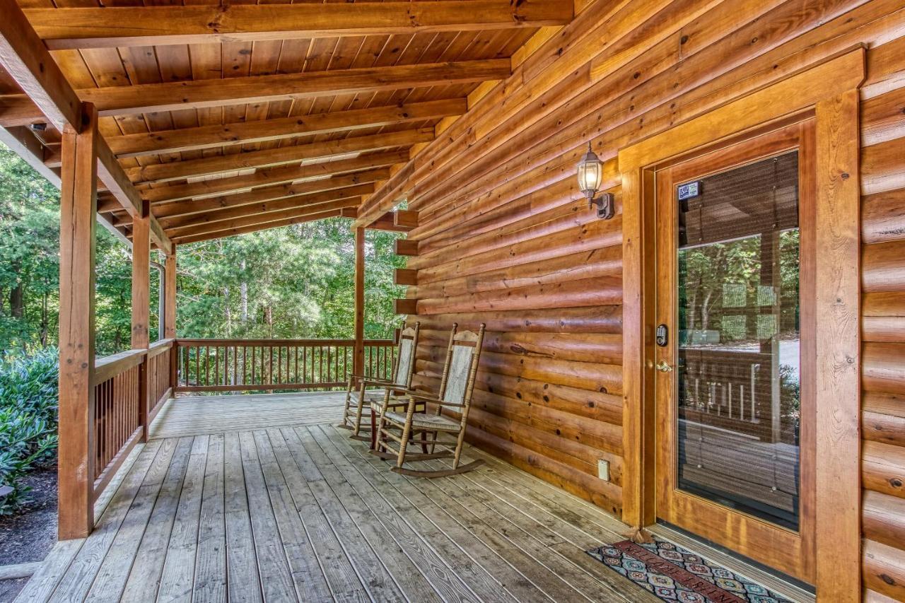 Mountain Jewel, Hot Tub, Theater Room, 1089 Free Tickets Each Paid Day, Dollywood And More! Holiday home