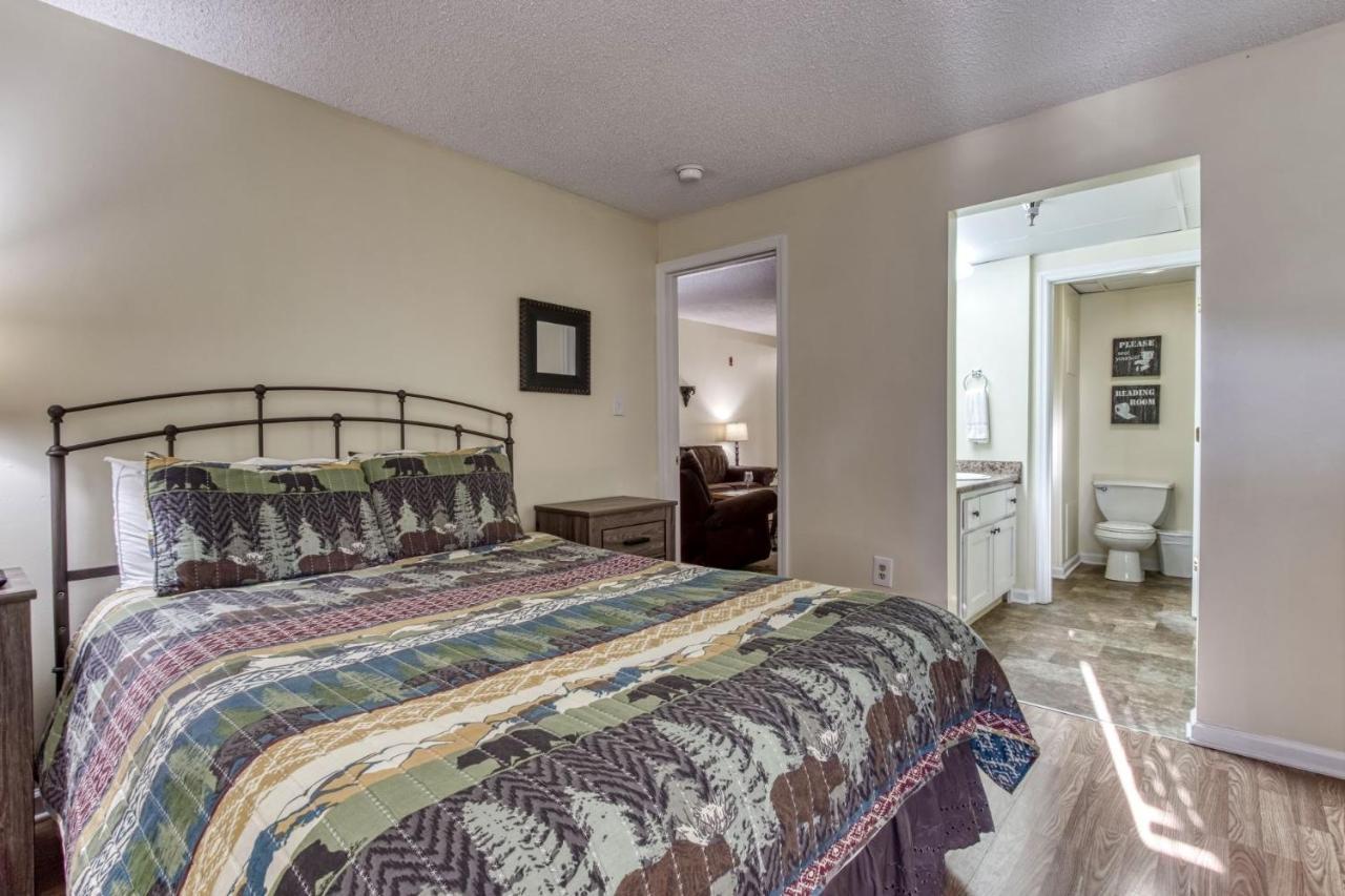 Towers Unit 501 - Great Location! Close To Town! Apartment *