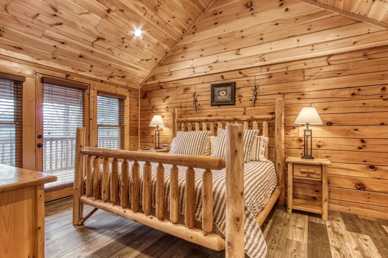 Cub Path - Luxurious 5 5 With Theatre And Mountain Views! * Gatlinburg