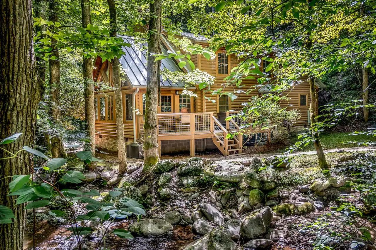 Firefly Creek, Hot Tub1089 Of Free Attraction Tickets For Each Paid Day, Dollywood And