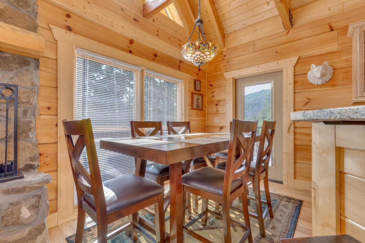 Lone Wolf Holiday home