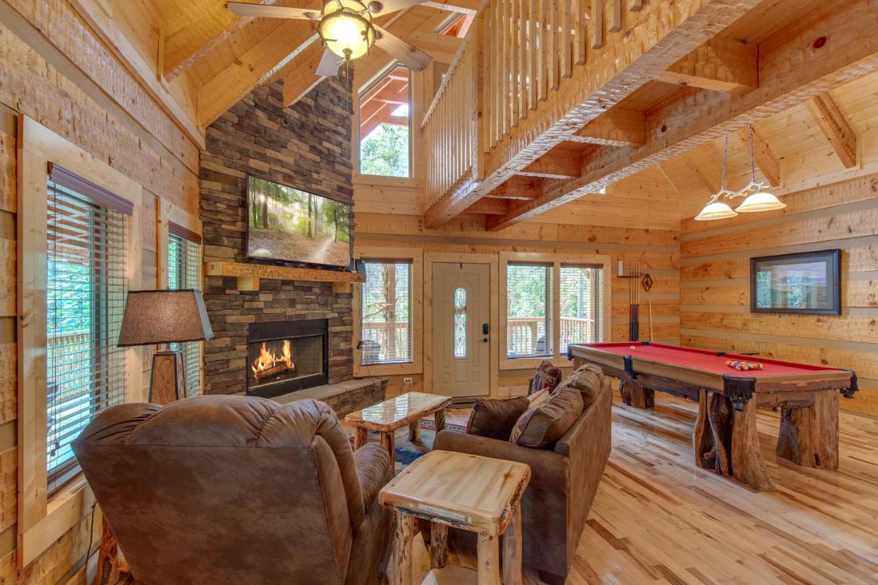 Lovers Hideaway Gatlinburg