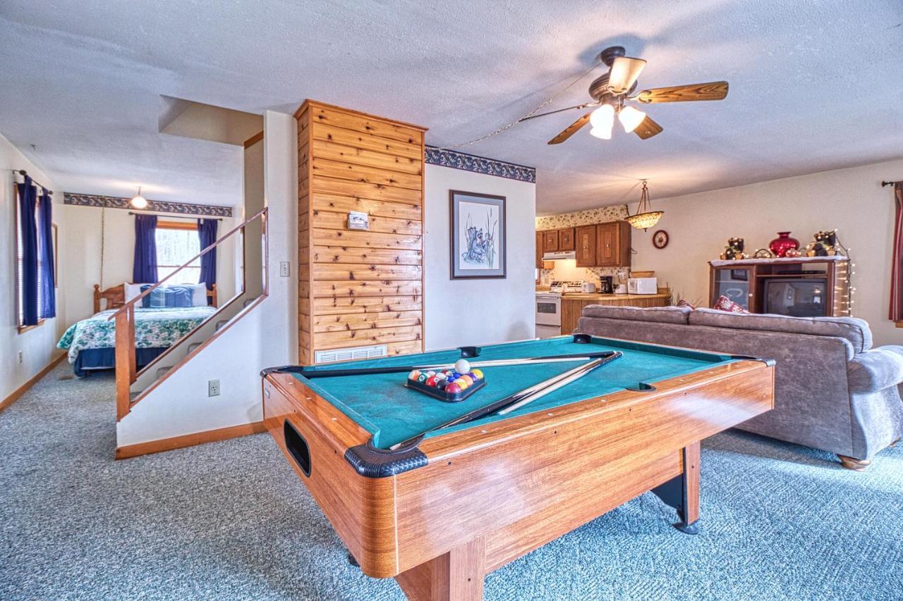 Overview, 2 Bedrooms, Grill, Hot Tub, Pool Table, Sleeps 6