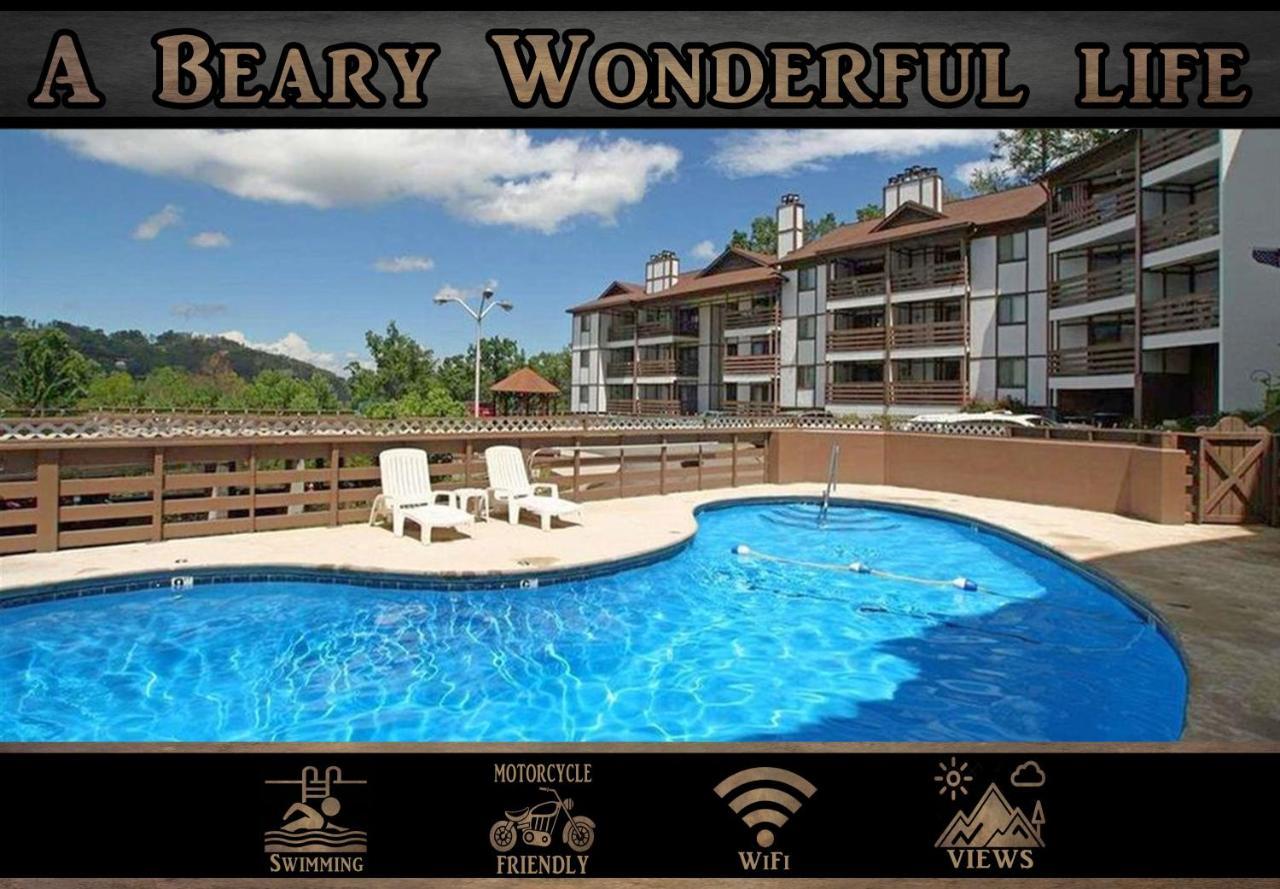 A Beary Wonderful Life Gatlinburg