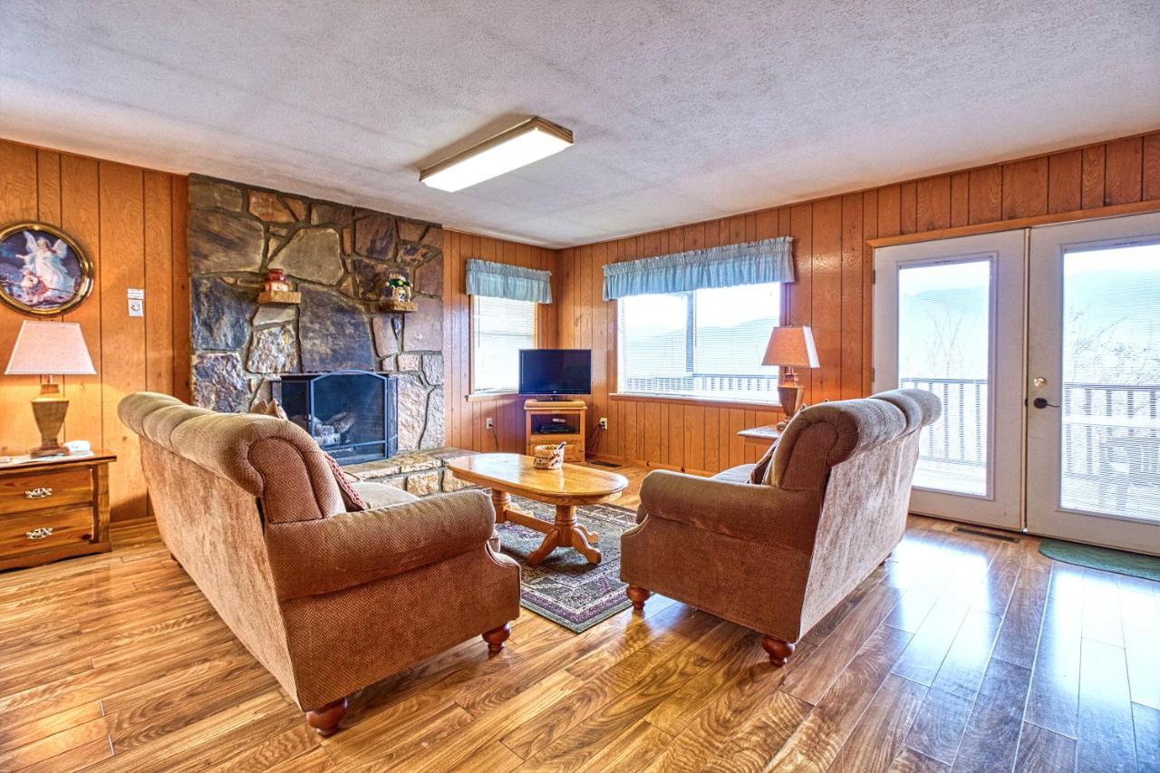 Park View 1, 2 Bedrooms, Mountain View, Hot Tub, Sleeps 4
