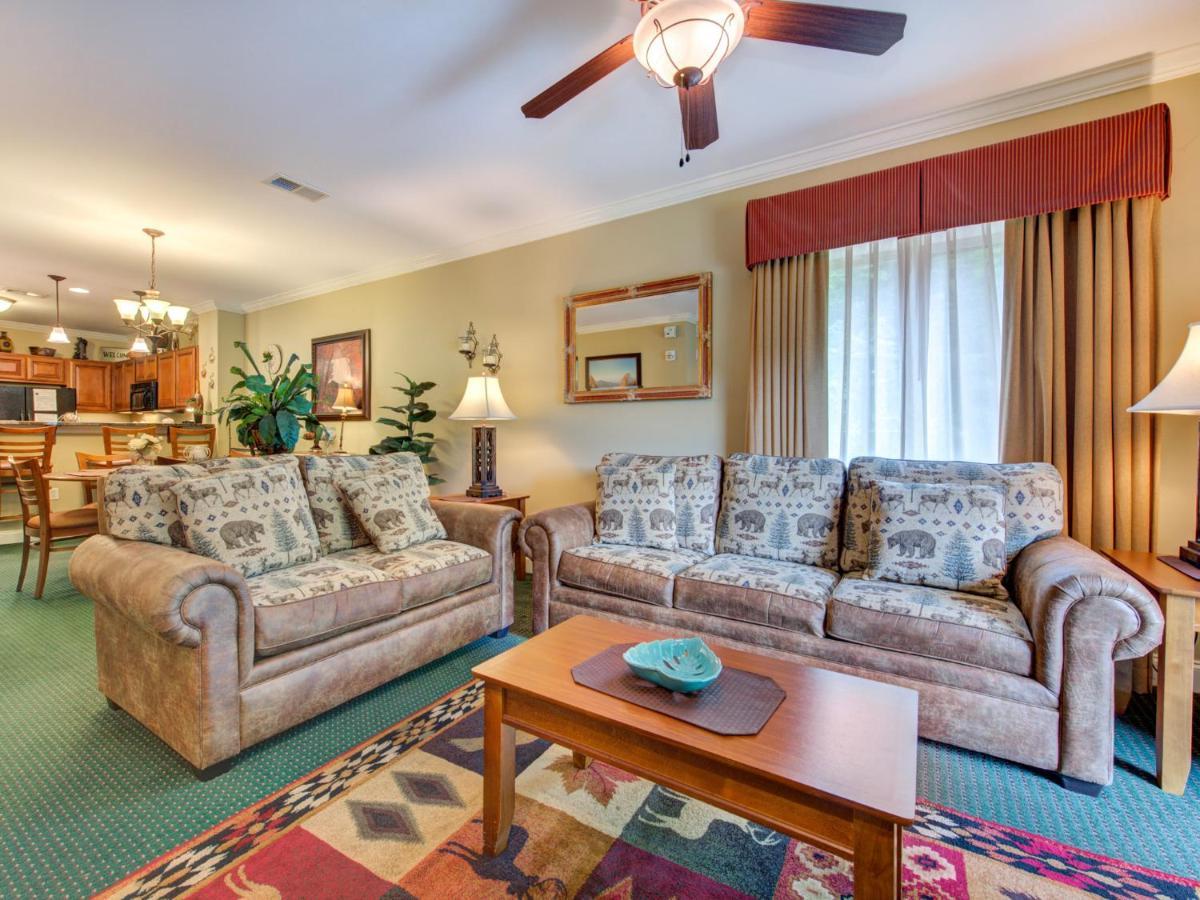 Apartment City Bear, 2br, Pool, Spa, Downtown Gatlinburg, Sleeps 6