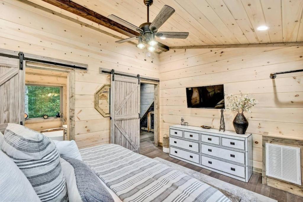 Oakley's Mountain Modern - Luxury Family In Arts And Craft District Holiday home Gatlinburg