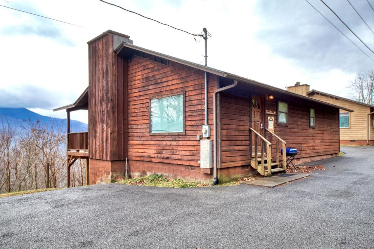 Holiday home Park View 1, 2 Bedrooms, Mountain View, Hot Tub, Sleeps 4 *