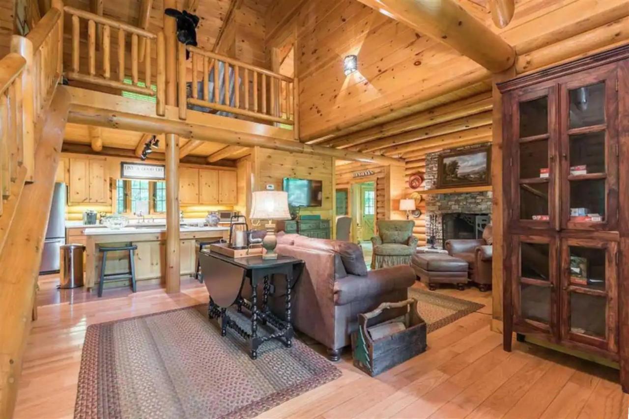 Firefly Creek, Hot Tub1089 Of Free Attraction Tickets For Each Paid Day, Dollywood And * Gatlinburg