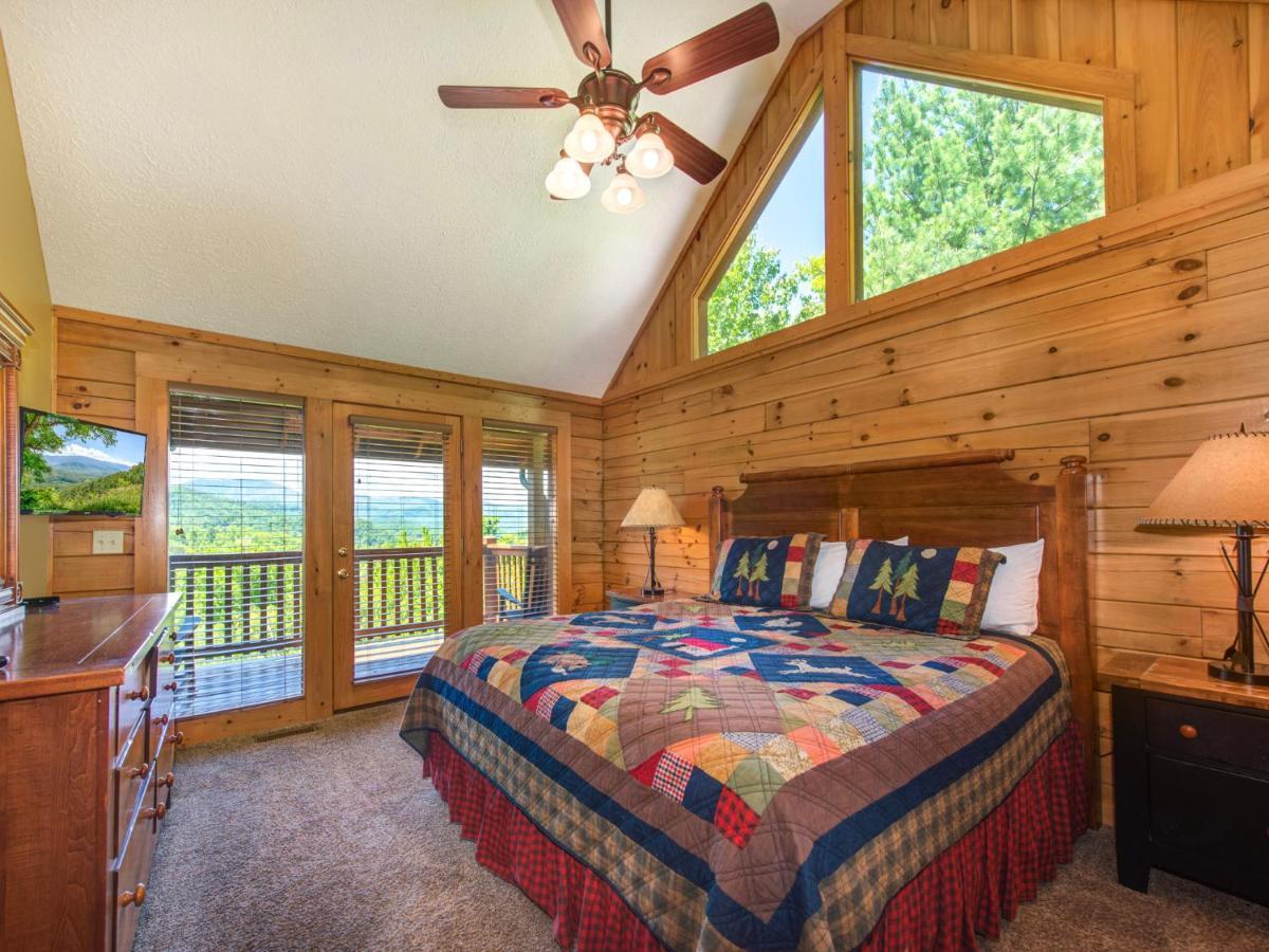Eagles Point Holiday home *