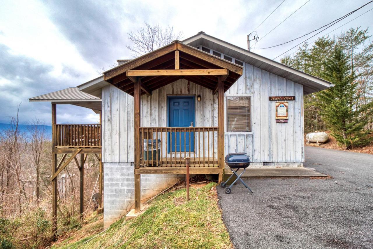 Holiday home Leconte View 1, 1 Bedroom, Fireplace, Hot Tub, Grill, Pool Table, Sleeps 2