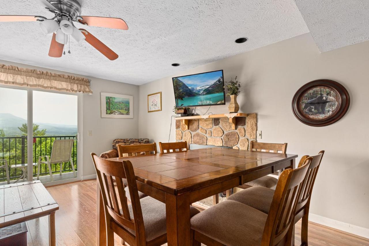 Deer Ridge Mountain E108 Apartment Gatlinburg