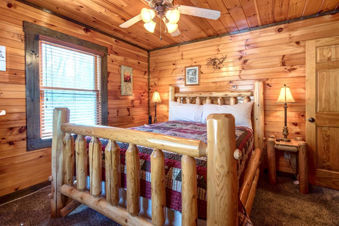 Old Hickory * Gatlinburg