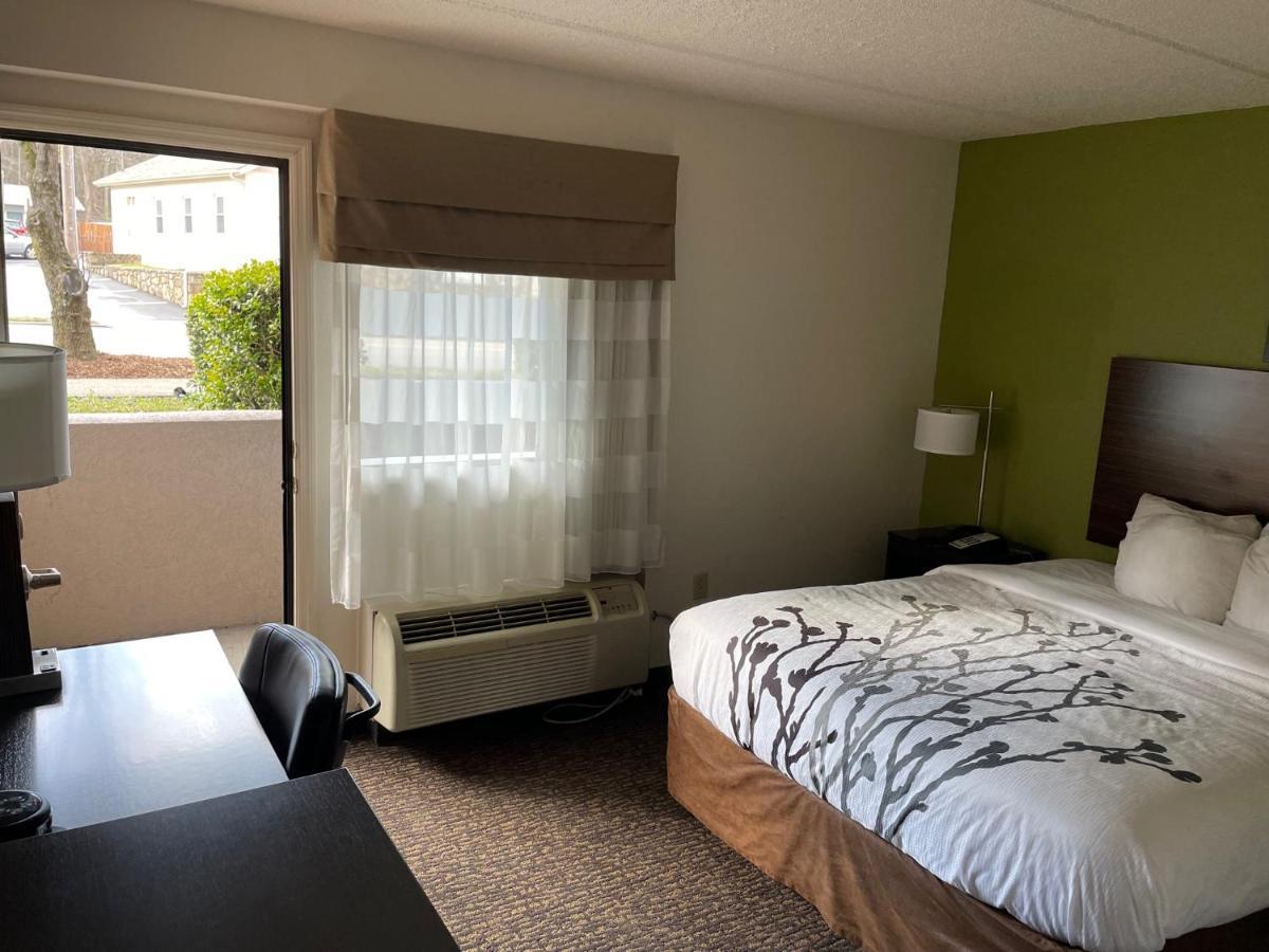 Hotel Sleep & Near Sports World Blvd Gatlinburg