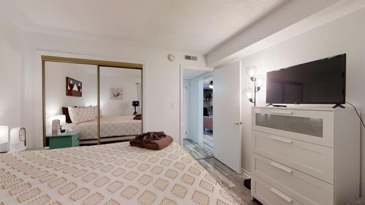 Apartment A Beary Wonderful Life