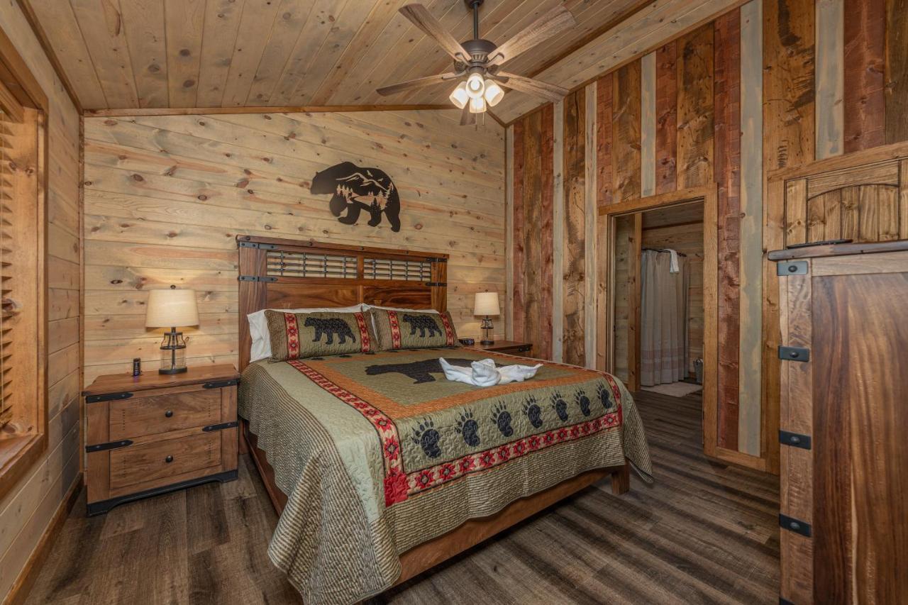 Rustic Dreamscapes * Gatlinburg