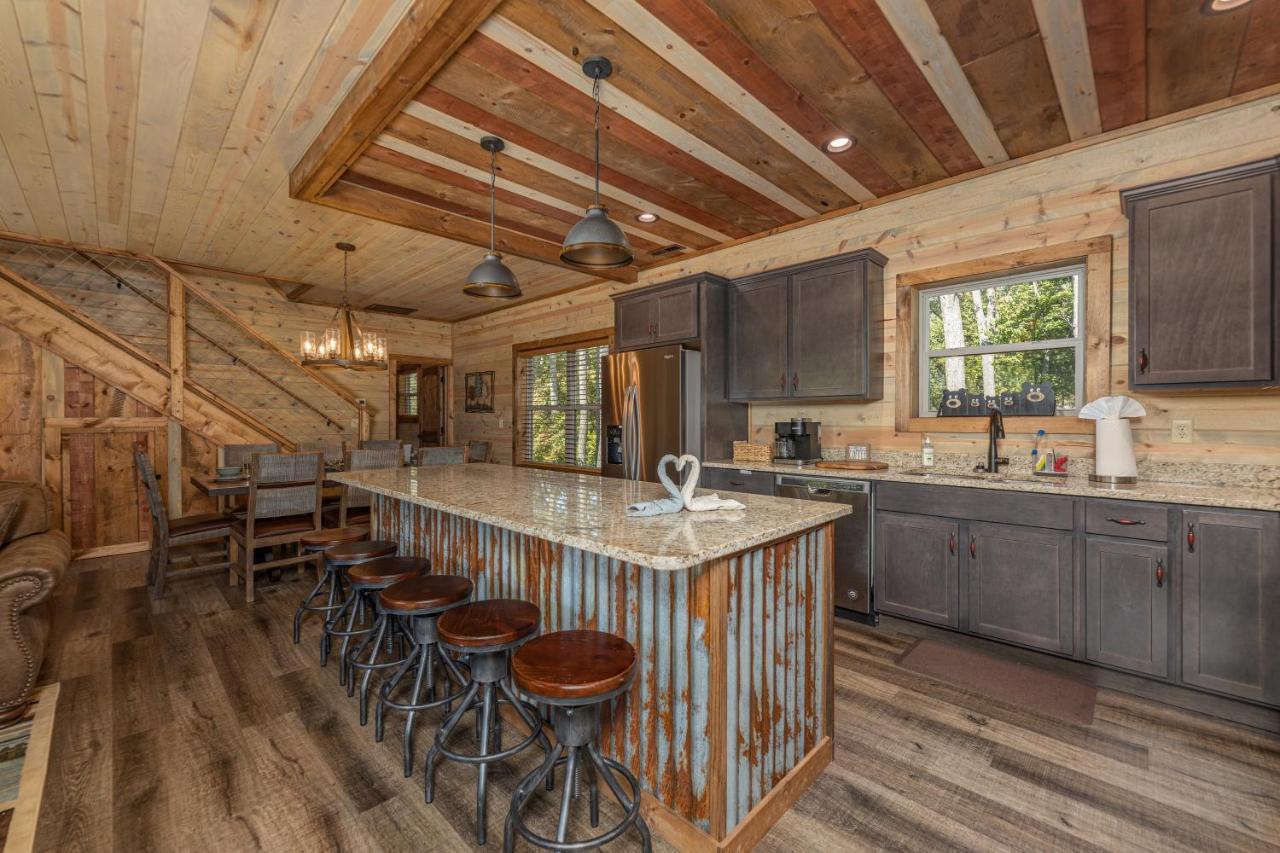Rustic Dreamscapes * Gatlinburg