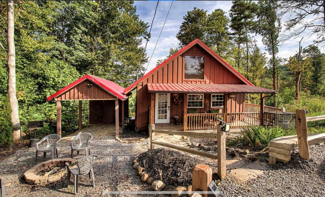 Cozy With Mountain Views And Easy Access To Attractions Holiday home *