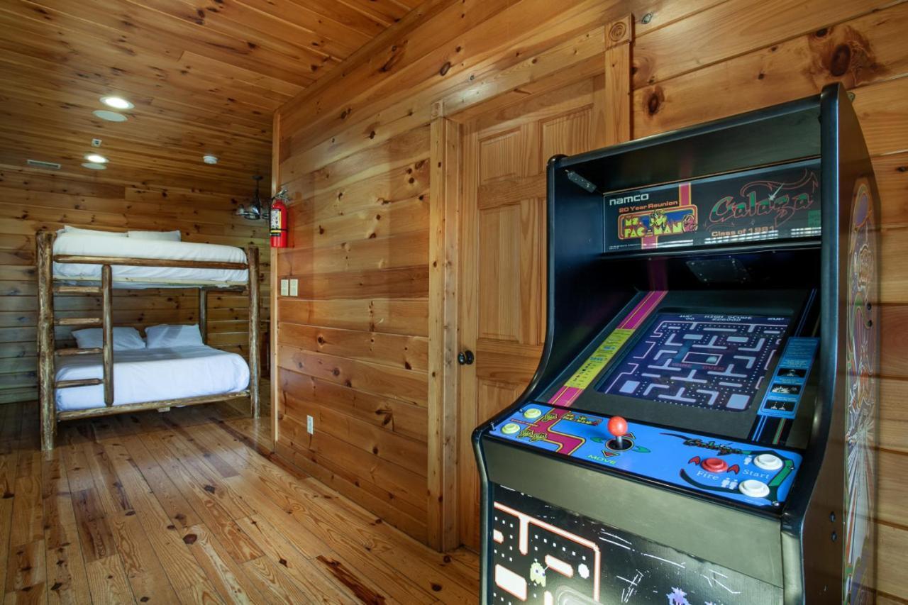 Holiday home Firefly Falls Mtn View Hot Tub Game *