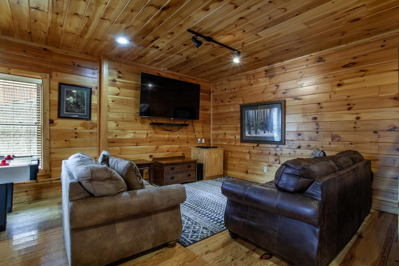 Holiday home Firefly Falls Mtn View Hot Tub Game *