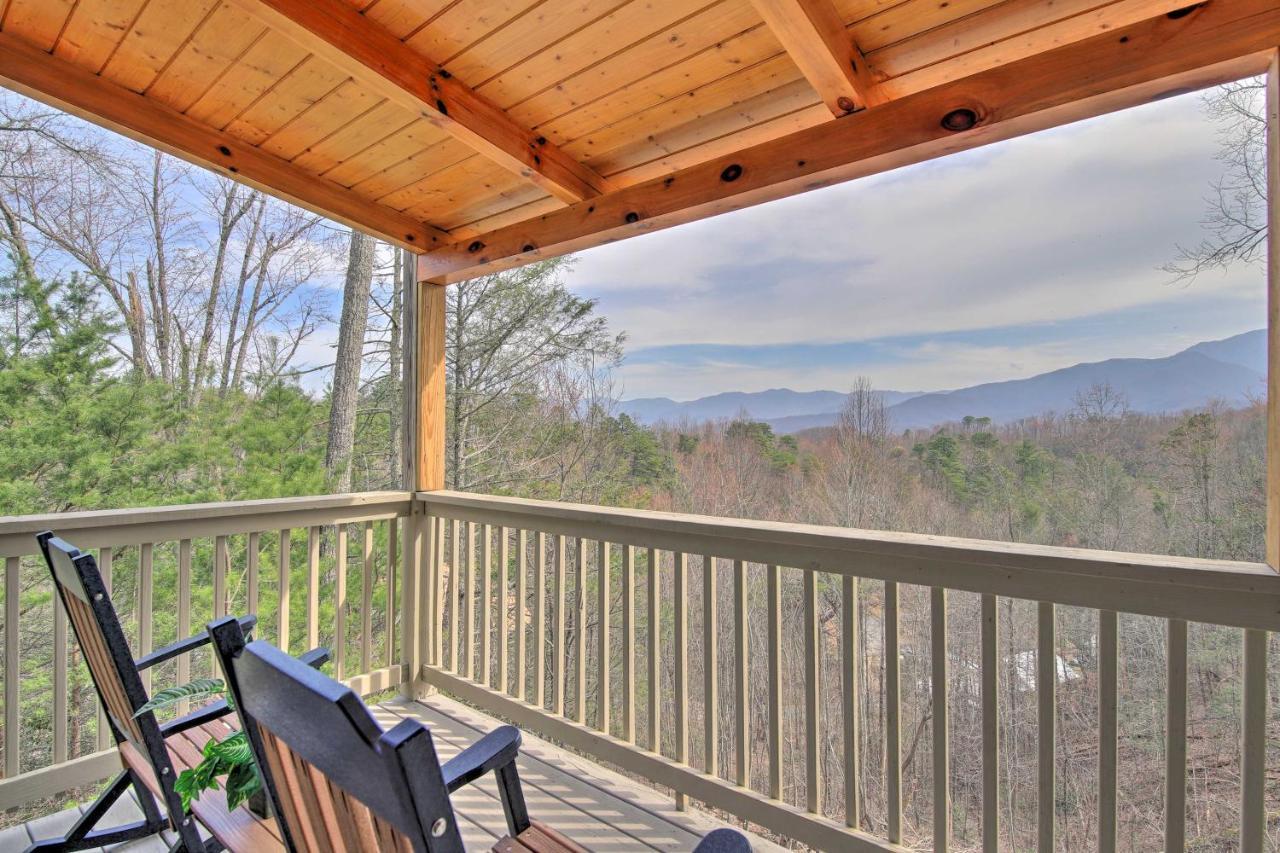 With Pool Table And Hot Tub!