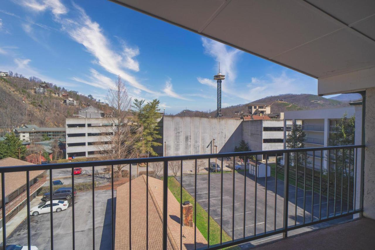 Oak Square - Unit 403 * Gatlinburg