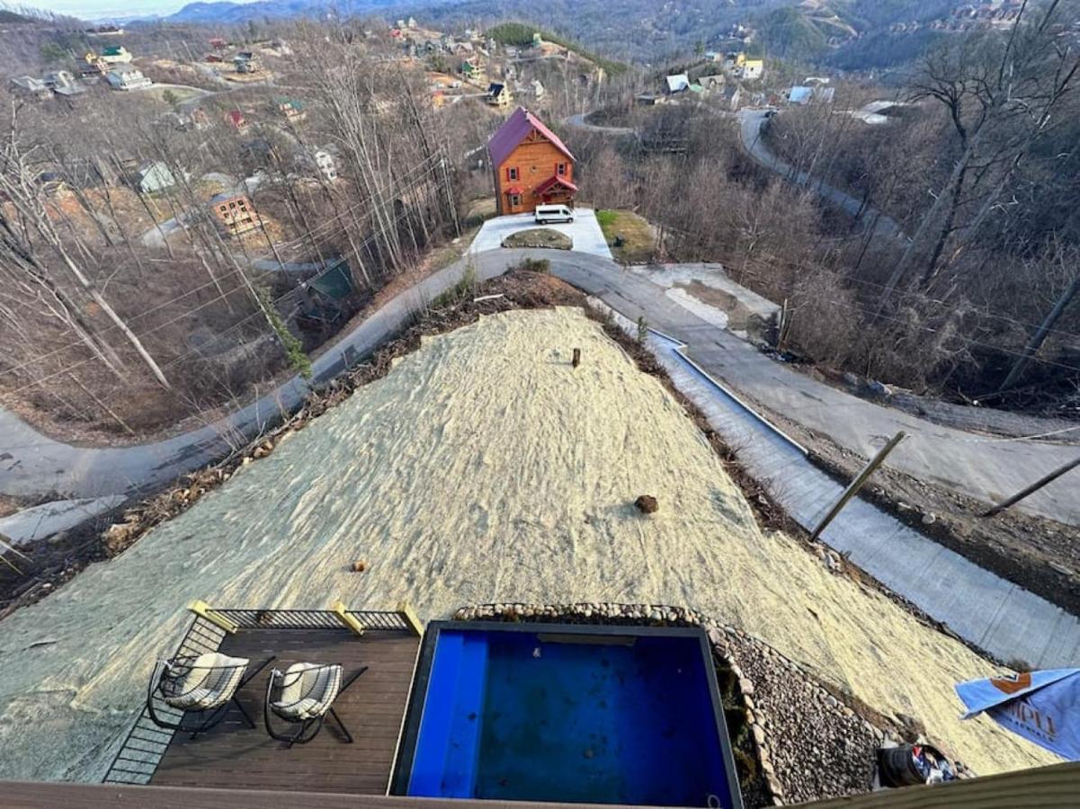 Luxury And New W Mod Pool Views Incredible * Gatlinburg