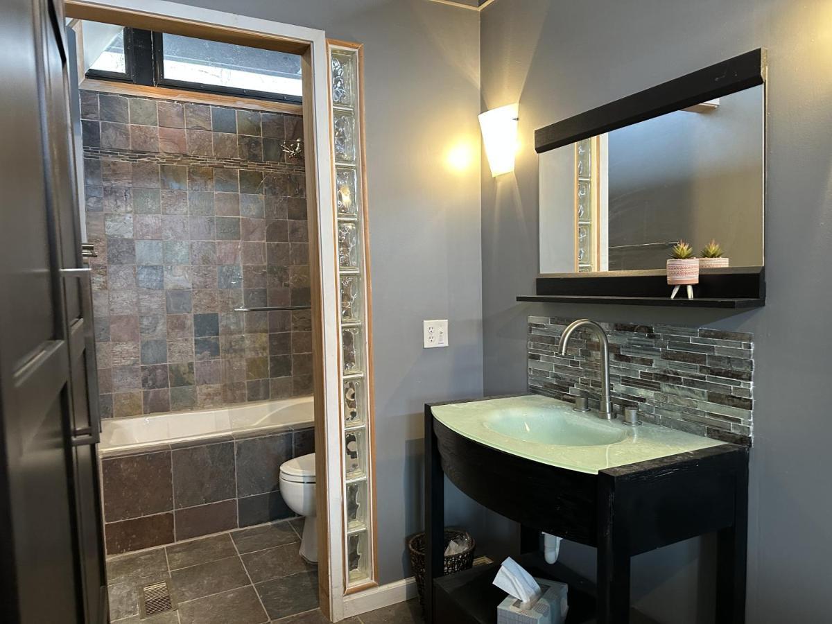 5 Bear Chalet Gatlinburg