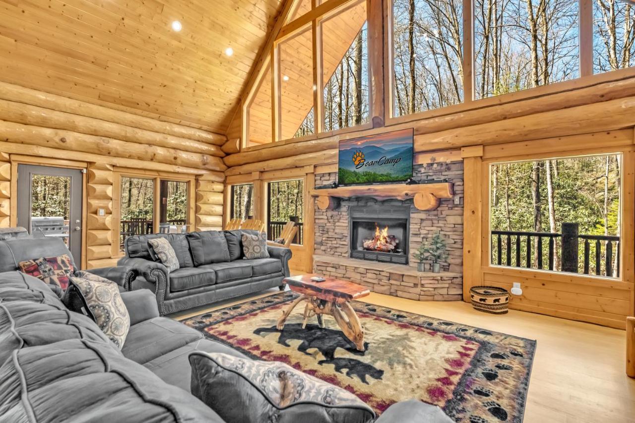 Rippling Stream, Hot Tub, Pool Table, Wifi, 1089 Free Tickets Each Paid Day, Dollywood And *