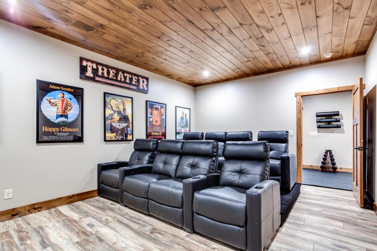 Holiday home Piney Estate Hot Tub Game Theater *