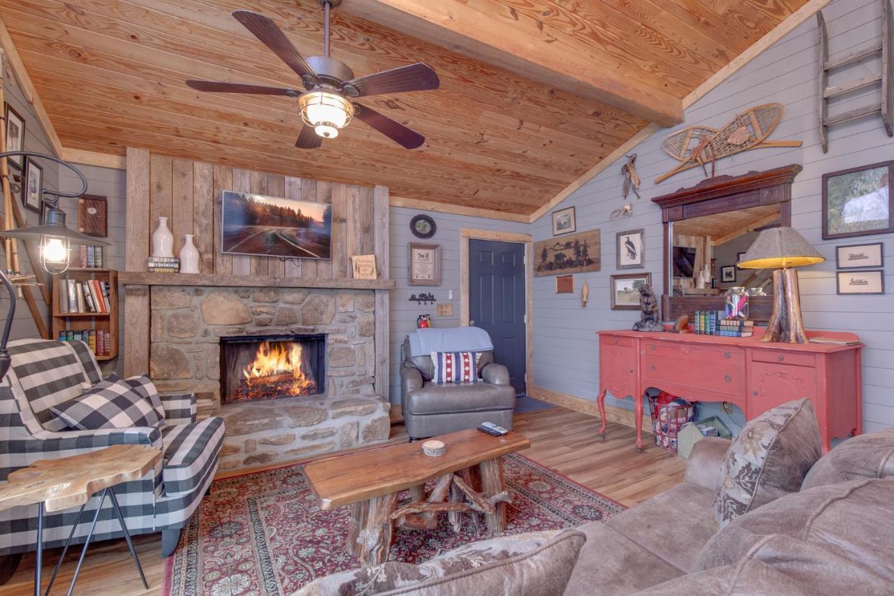 Holiday home Swiss Bear Haus, 4 Bedrooms, Hot Tub, Pool Access, Sleeps 12 *