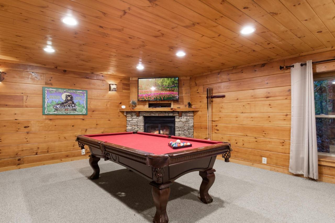 Cozy Bear Gatlinburg