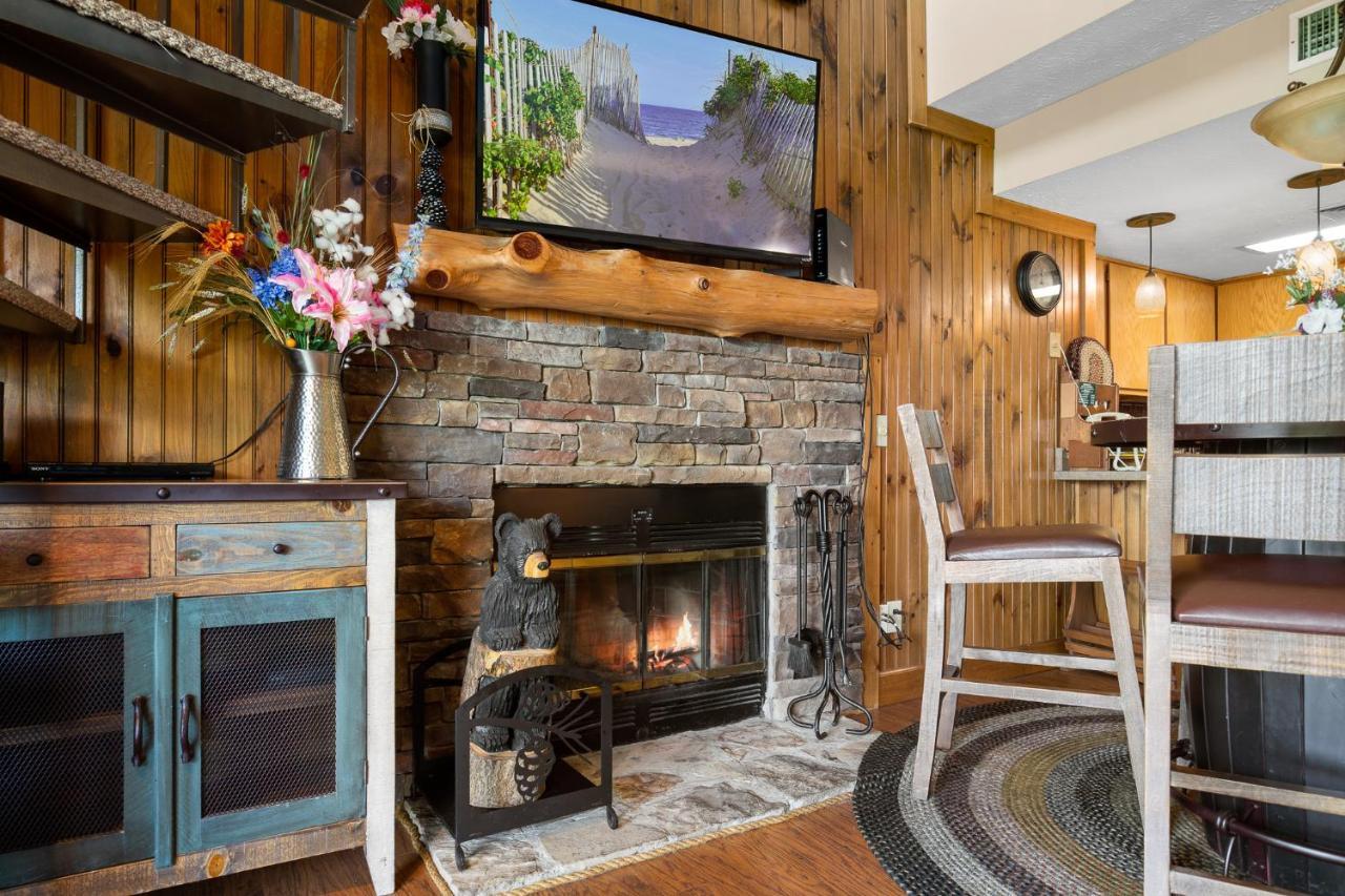 Deer Ridge Mountain E308 Apartment