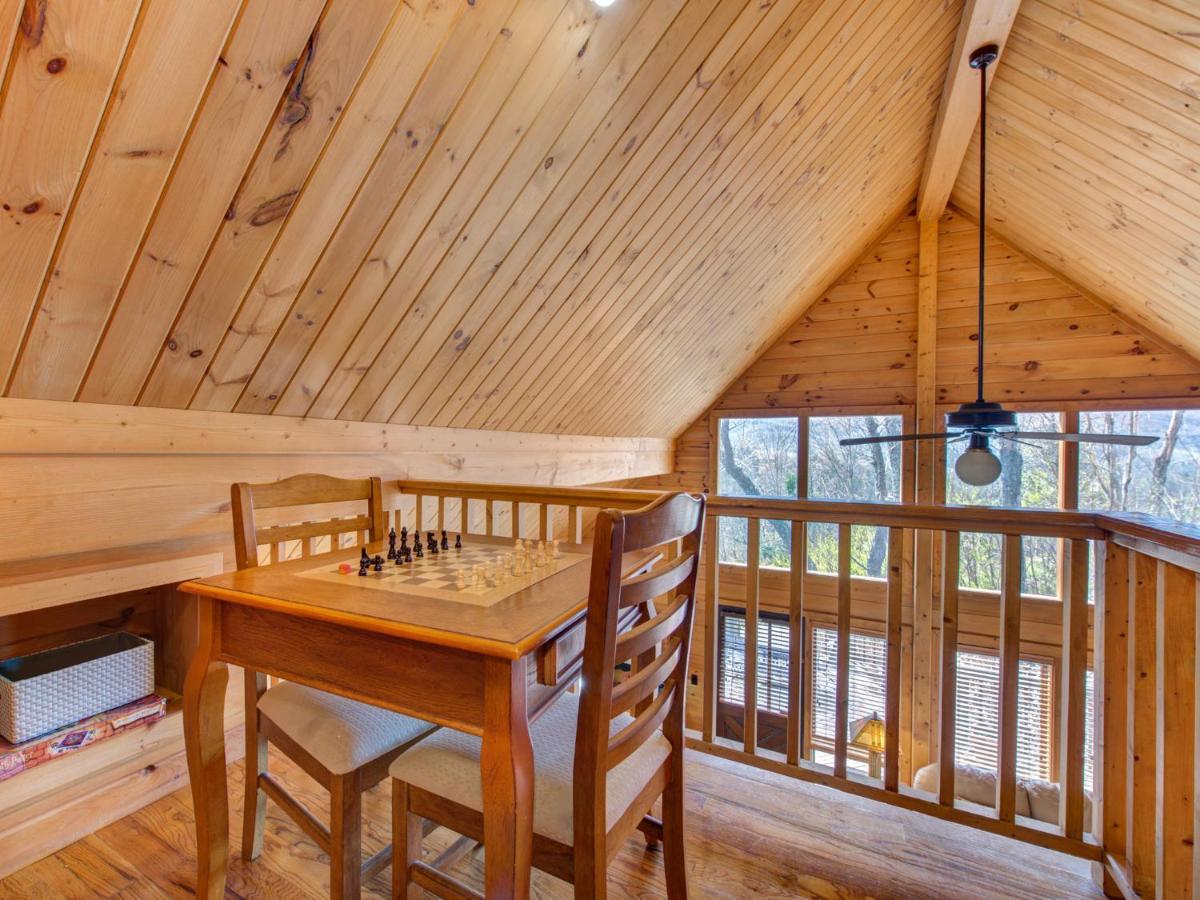 Mountain Treasure * Gatlinburg