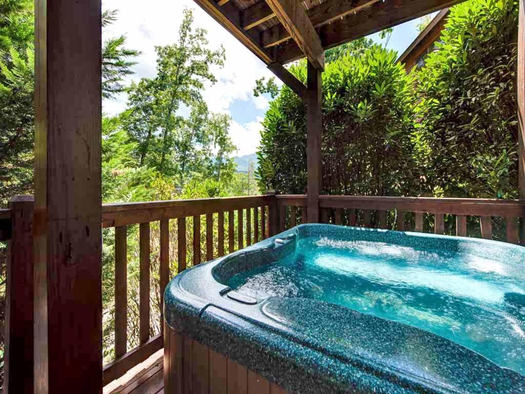 Artistic Mountain Holiday home