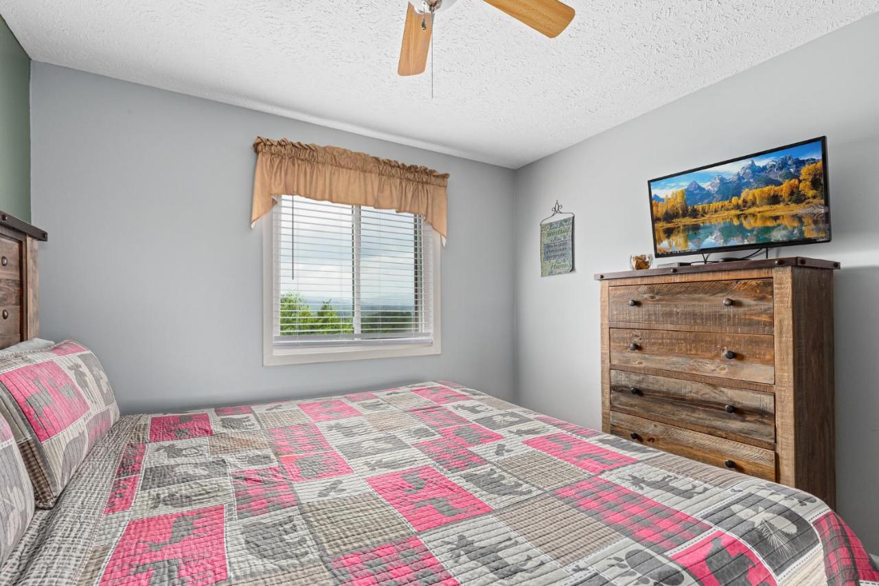 Deer Ridge Mountain E108 *