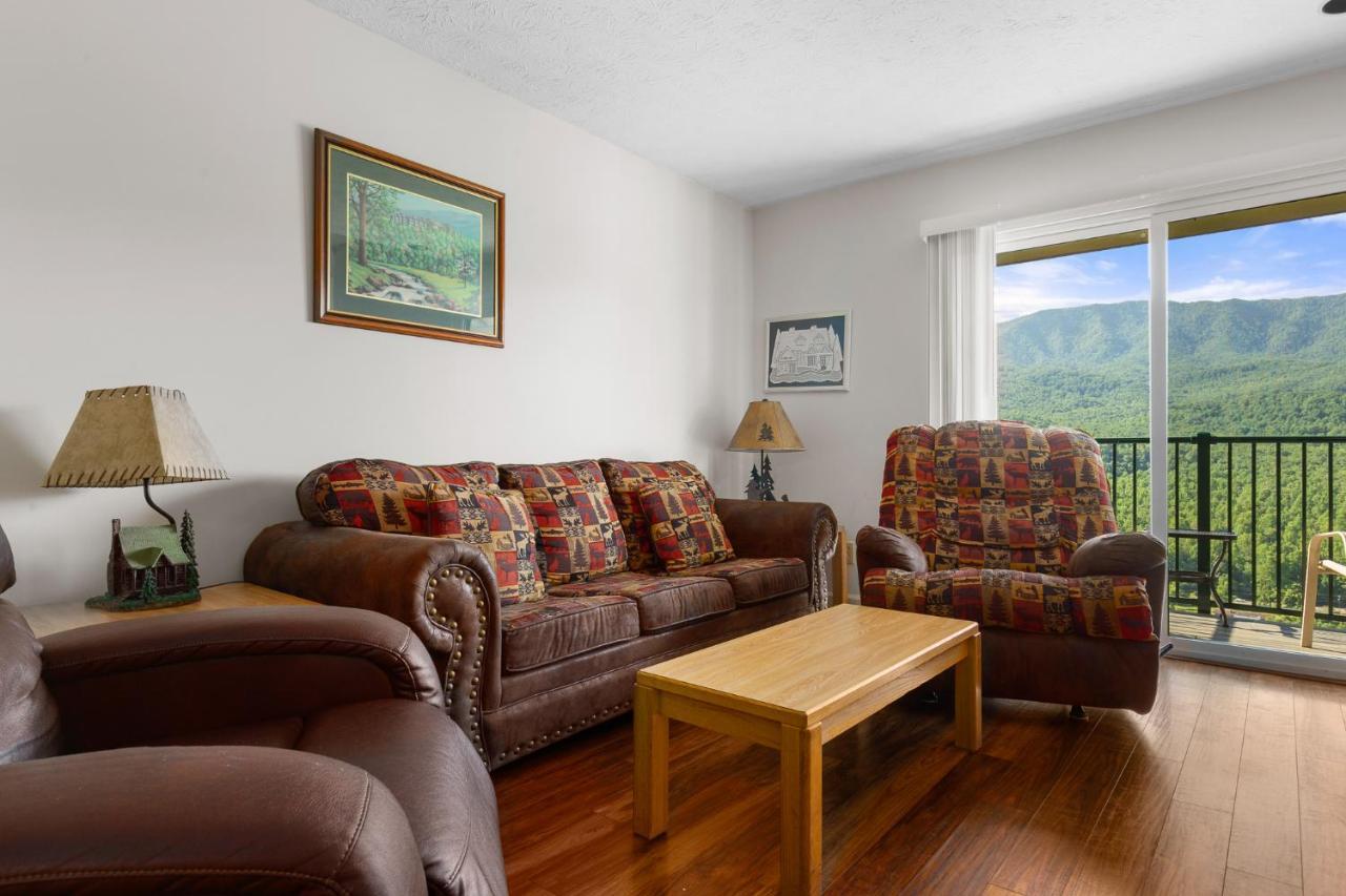 Deer Ridge Mountain C301 Apartment Gatlinburg