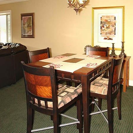 Summit Manor