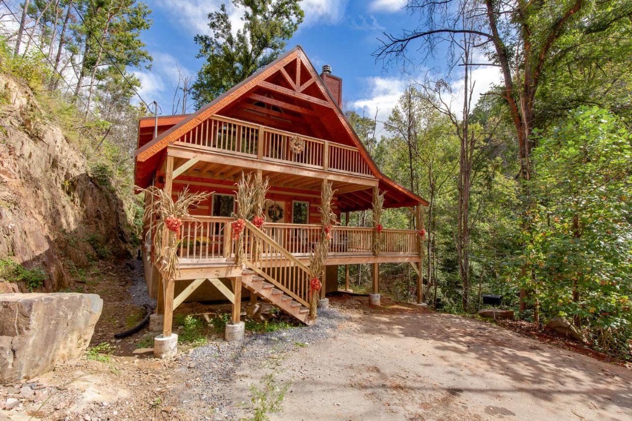 Lovers Hideaway Gatlinburg